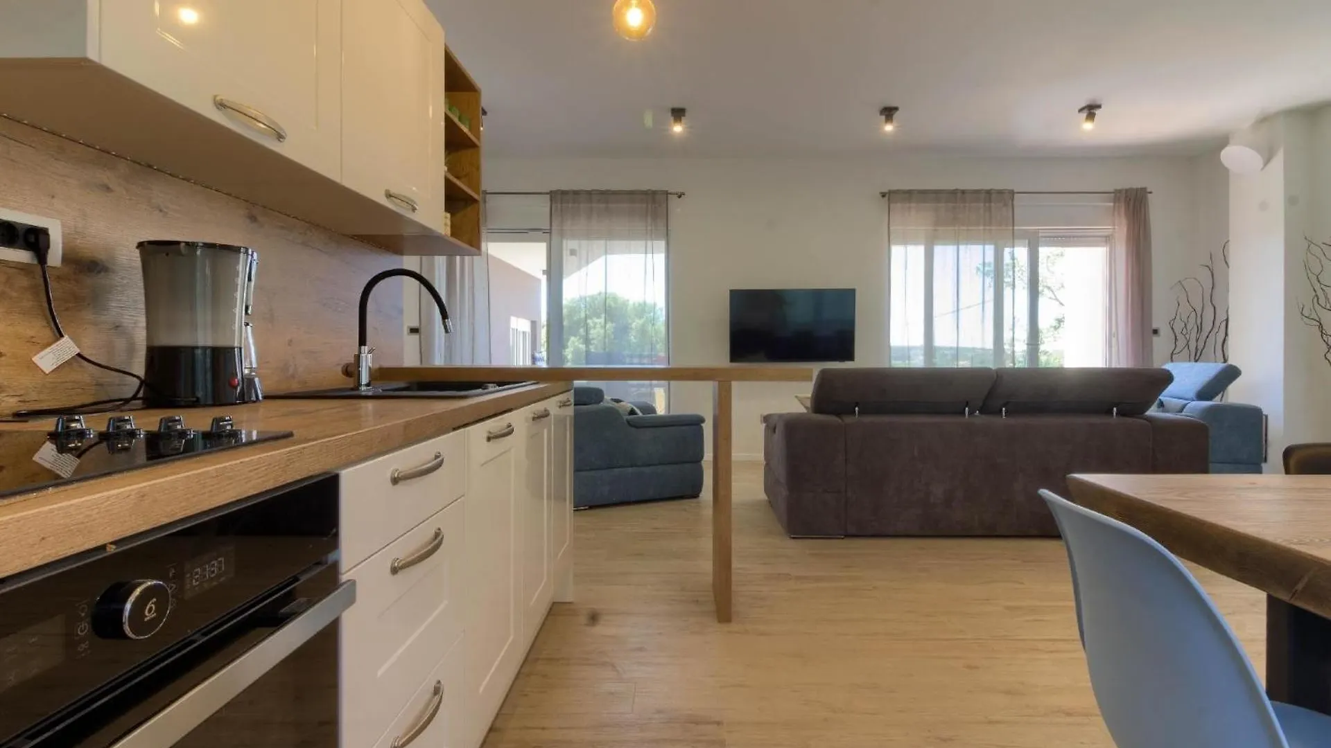 Ferienhaus Mit Privatpool Fuer 8 Personen Ca 130 Qm In Vintijan, Istrien Istrische Riviera Πούλα